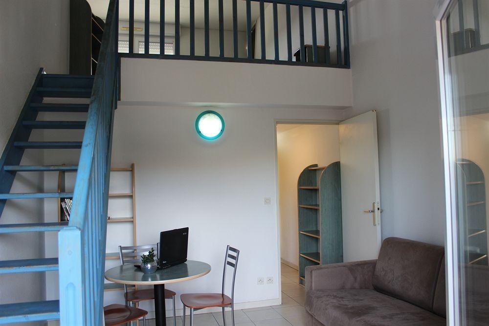 Gsa Residence Saint Exupery 瓦尔邦讷 外观 照片