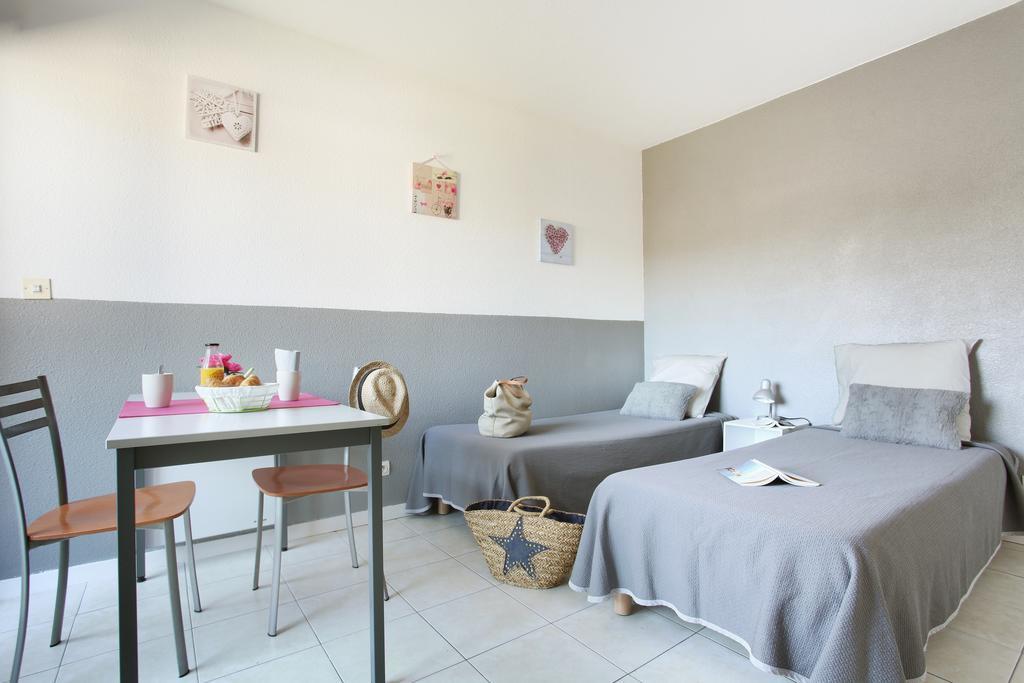 Gsa Residence Saint Exupery 瓦尔邦讷 外观 照片