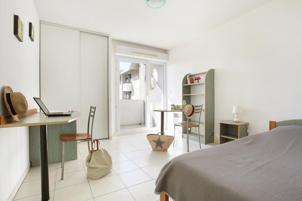 Gsa Residence Saint Exupery 瓦尔邦讷 外观 照片